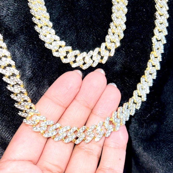 Other - 10k gold REAL DIAMOND Cuban link chain FREE posh authenticate service NOT FAKE!